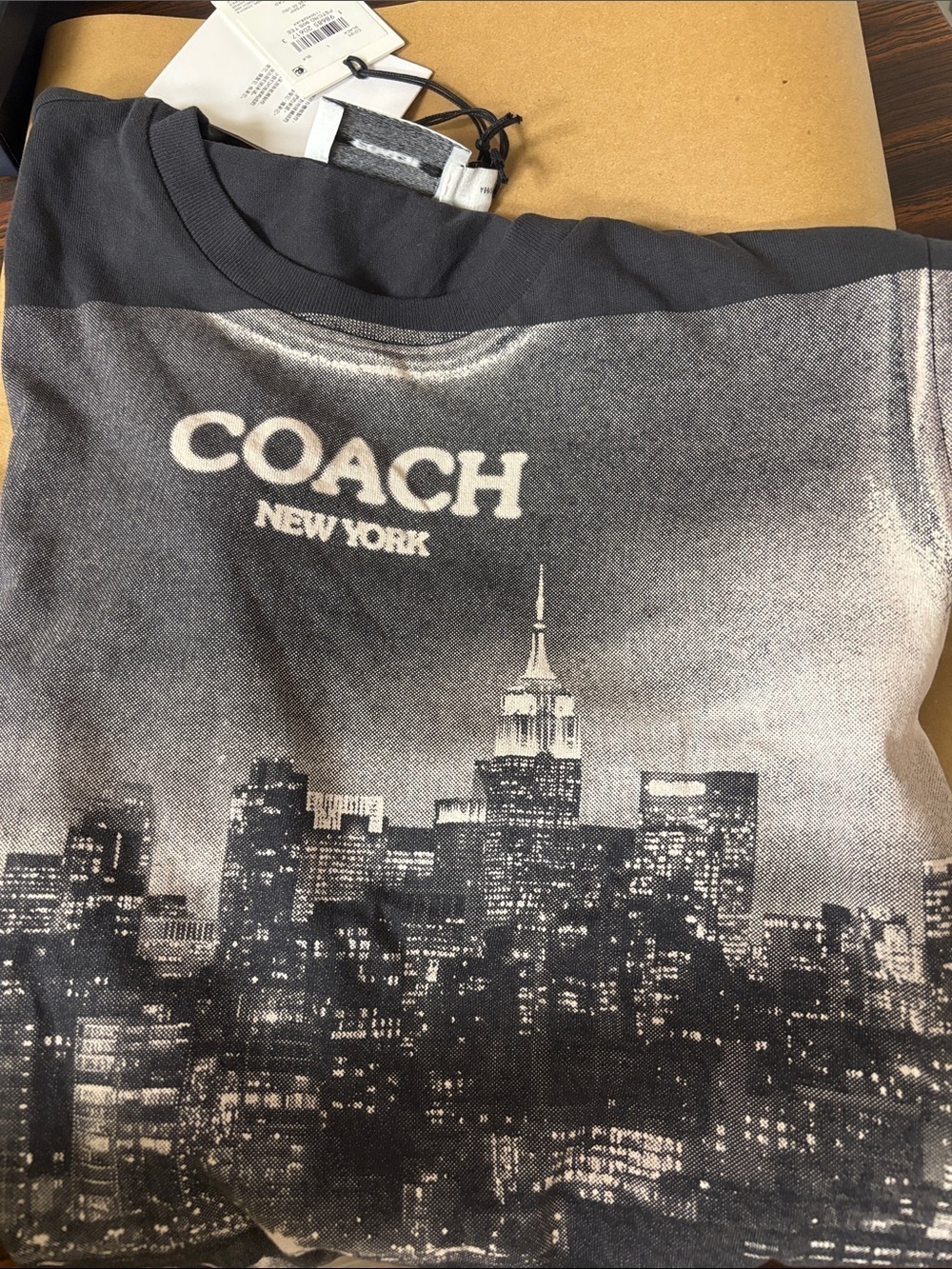 Coach Womenâs T-Shirt - Vintage NYC Tee - Brand NWT - Luxe Holiday Gift - Picture 9 of 9